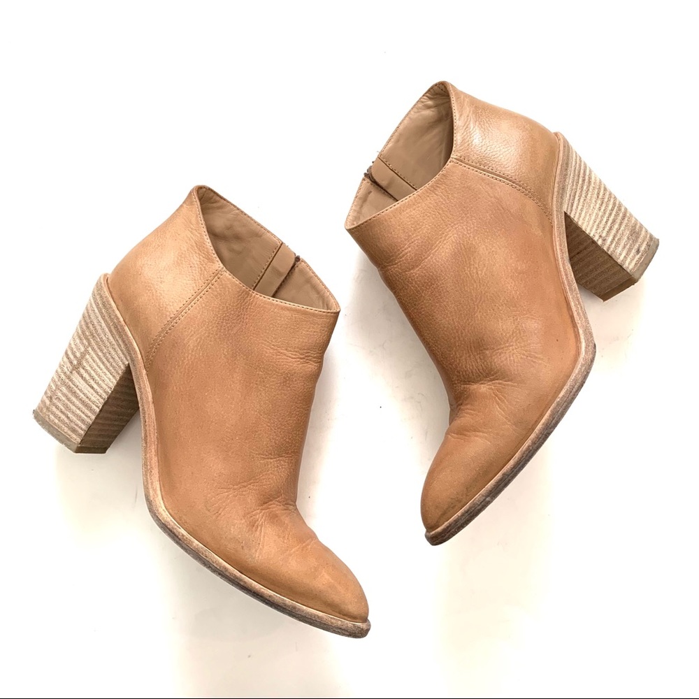 VINCE Easton Tan Nubuck Leather Ankle Boots